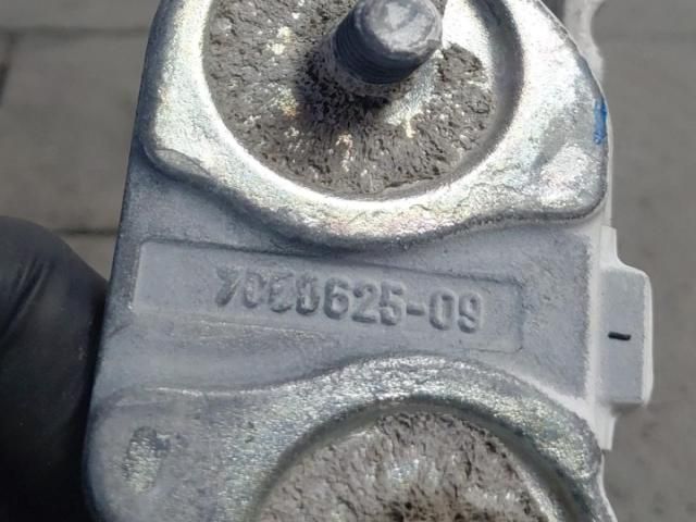 bontott BMW X1 Csomagtérajtó Bal Zsanér