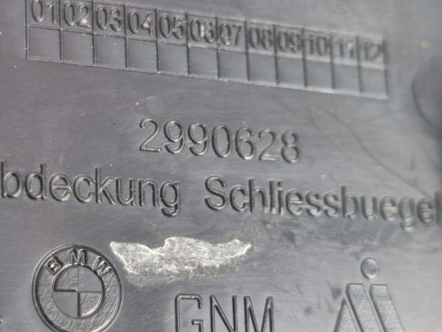 bontott BMW X1 Csomagtérajtó Burkolat Alsó