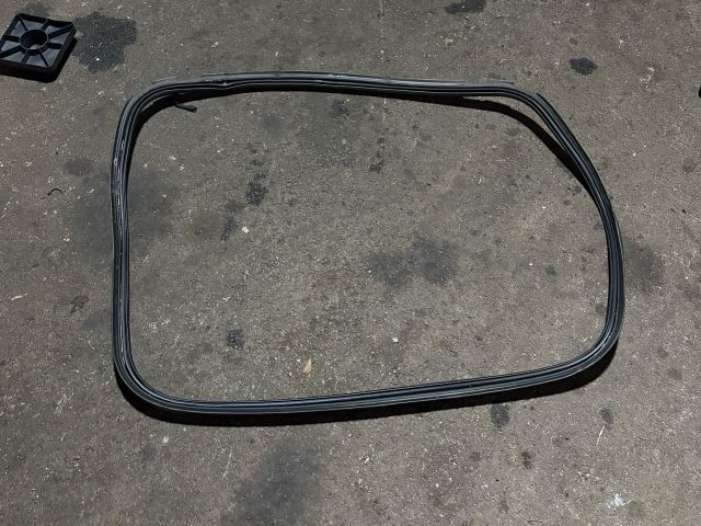 bontott BMW X1 Csomagtérajtó Gumikéder