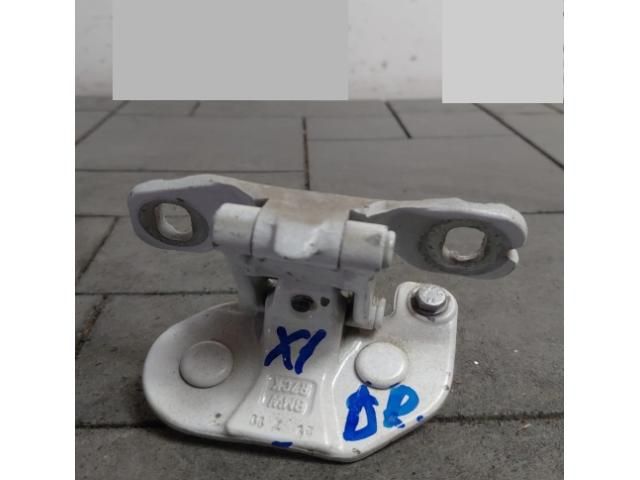 bontott BMW X1 Csomagtérajtó Jobb Zsanér