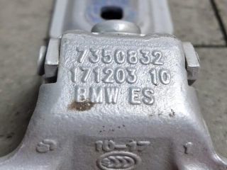 bontott BMW X1 Csomagtérajtó Jobb Zsanér