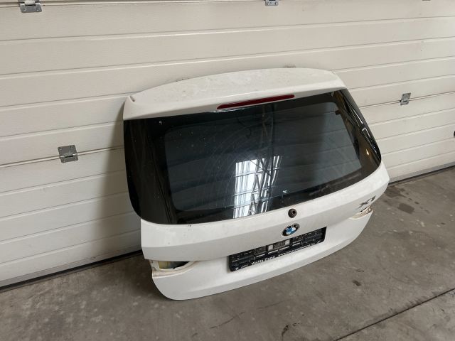 bontott BMW X1 Csomagtérajtó (Részeivel)