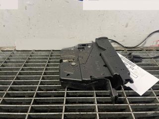 bontott BMW X1 Csomagtérajtó Ütköző