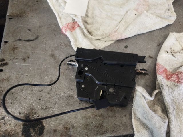 bontott BMW X1 Csomagtérajtó Zárszerkezet