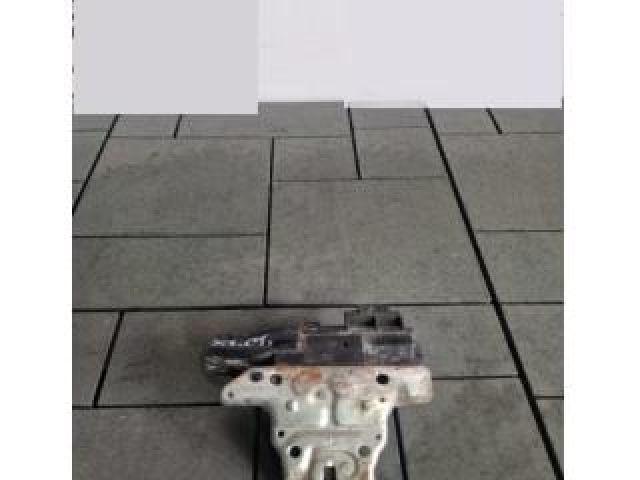 bontott BMW X1 Csomagtérajtó Zárszerkezet