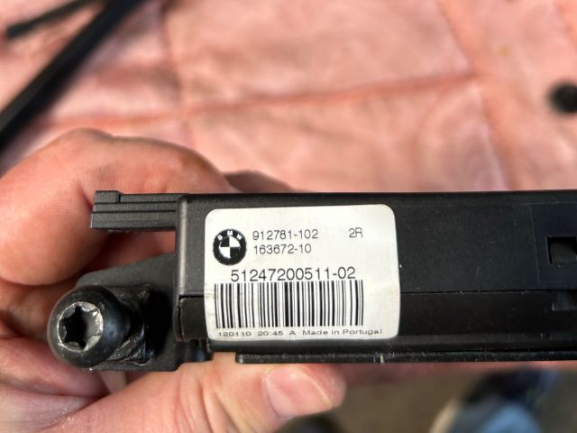 bontott BMW X1 Csomagtérajtó Zárszerkezet