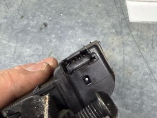 bontott BMW X1 Csomagtérajtó Zárszerkezet