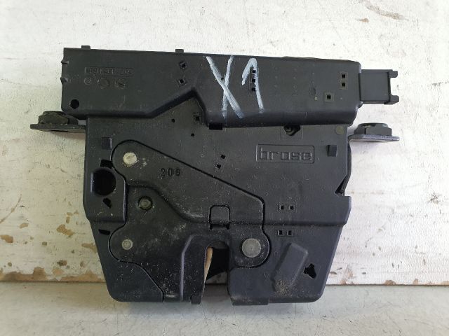 bontott BMW X1 Csomagtérajtó Zárszerkezet