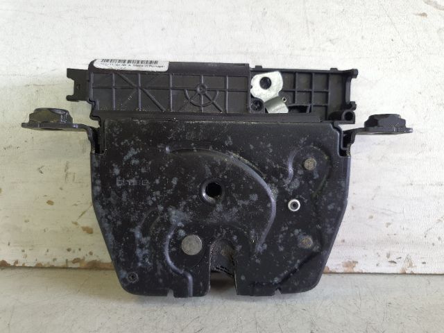 bontott BMW X1 Csomagtérajtó Zárszerkezet