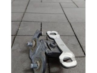 bontott BMW X1 Csomagtérajtó Zsanér