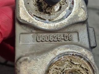 bontott BMW X1 Csomagtérajtó Zsanér