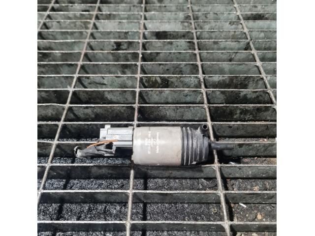 bontott BMW X1 Első Ablakmosó Szivattyú