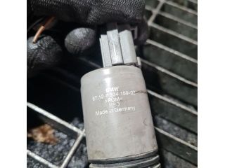 bontott BMW X1 Első Ablakmosó Szivattyú