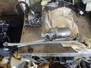 bontott BMW X1 Első Ablaktörlő Szerkezet Motorral