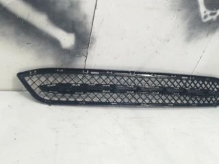 bontott BMW X1 Első Lökhárító Alsó Középső Díszrács