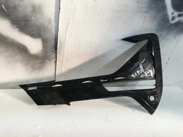 bontott BMW X1 Első Lökhárító Bal Díszrács