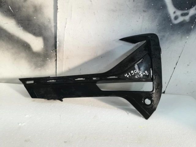 bontott BMW X1 Első Lökhárító Bal Díszrács