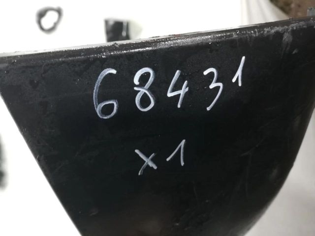 bontott BMW X1 Első Lökhárító Légterelő