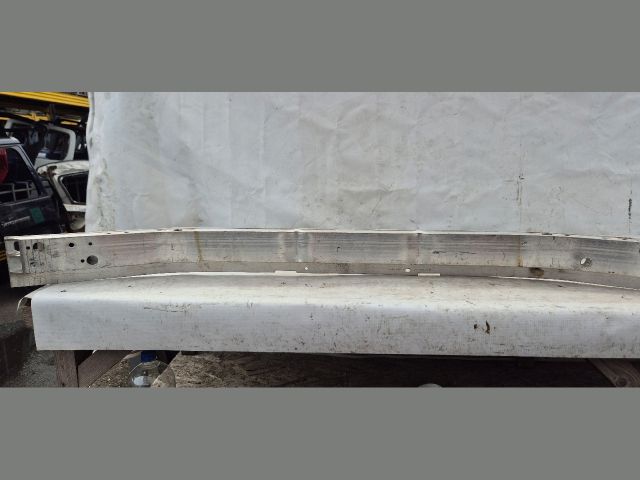 bontott BMW X1 Első Lökhárító Merevítő (Fém)