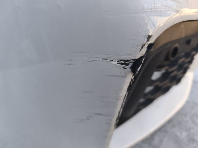 bontott BMW X1 Első Lökhárító (Részeivel)