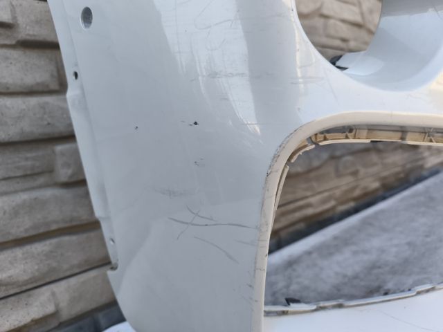 bontott BMW X1 Első Lökhárító (Részeivel)