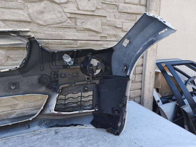 bontott BMW X1 Első Lökhárító (Részeivel)