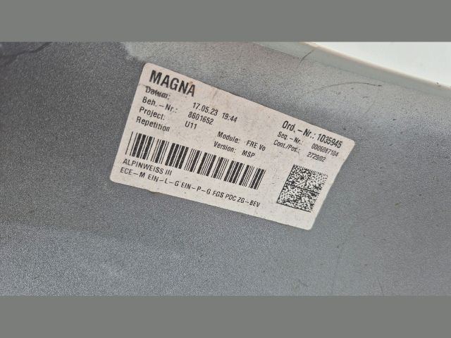 bontott BMW X1 Első Lökhárító (Üresen)