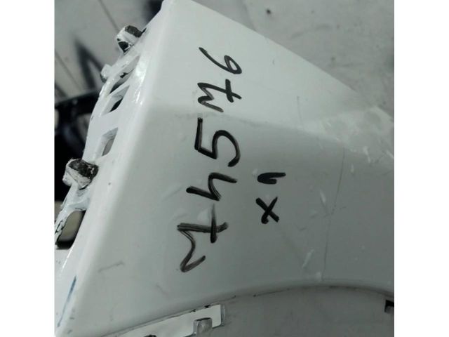 bontott BMW X1 Első Lökhárító (Üresen)