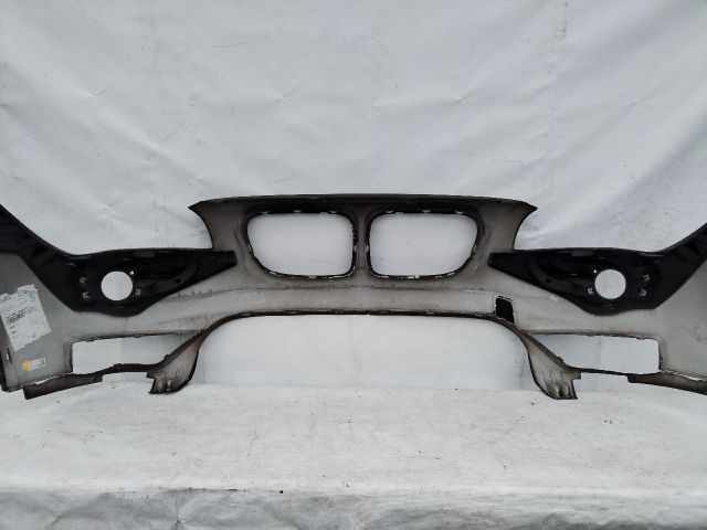 bontott BMW X1 Első Lökhárító (Üresen)