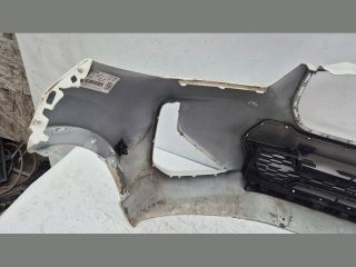 bontott BMW X1 Első Lökhárító (Üresen)