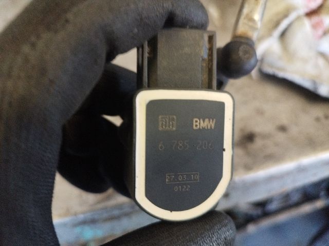 bontott BMW X1 Első Xenon Szintszabályzó Jeladó