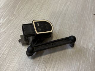 bontott BMW X1 Első Xenon Szintszabályzó Jeladó