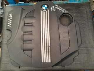 bontott BMW X1 Felső Hűtőburkolat