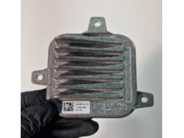 bontott BMW X1 Fényszóró Elektronika