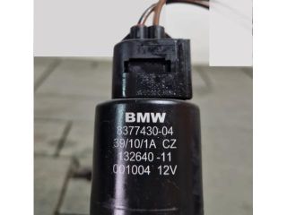 bontott BMW X1 Fényszórómosó Szivattyú