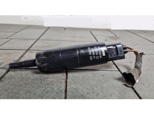 bontott BMW X1 Fényszórómosó Szivattyú