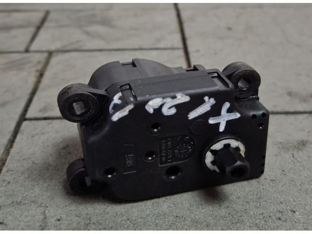 bontott BMW X1 Fűtés Állító Motor