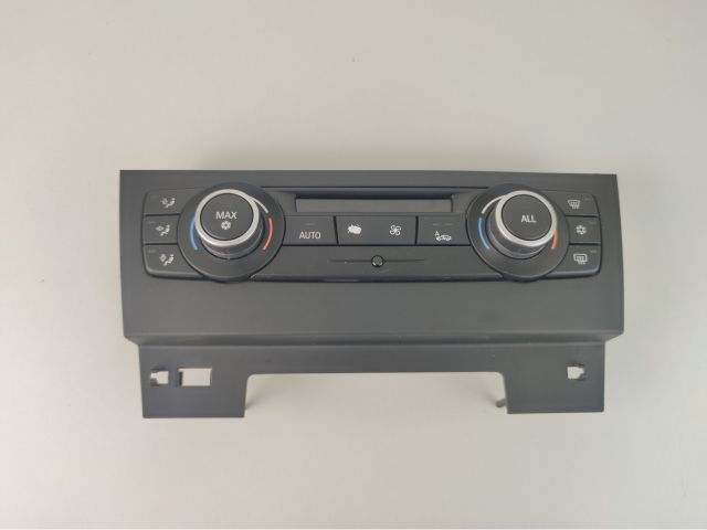 bontott BMW X1 Fűtéskapcsoló (digit klímás)