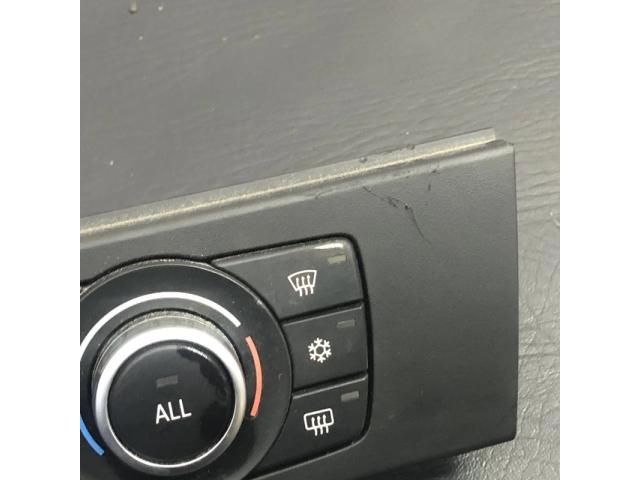 bontott BMW X1 Fűtéskapcsoló (digit klímás)