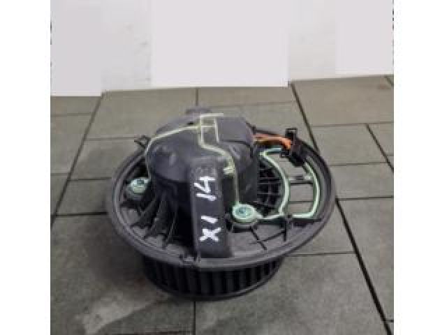 bontott BMW X1 Fűtőmotor (Klímás)