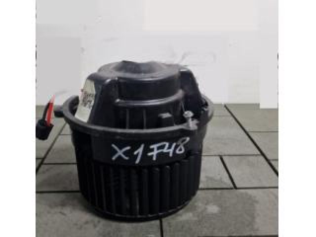 bontott BMW X1 Fűtőmotor (Klímás)