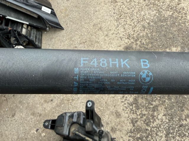 bontott BMW X1 Gázrugós Kitámasztó Teleszkóp Csomagtérajtó Bal