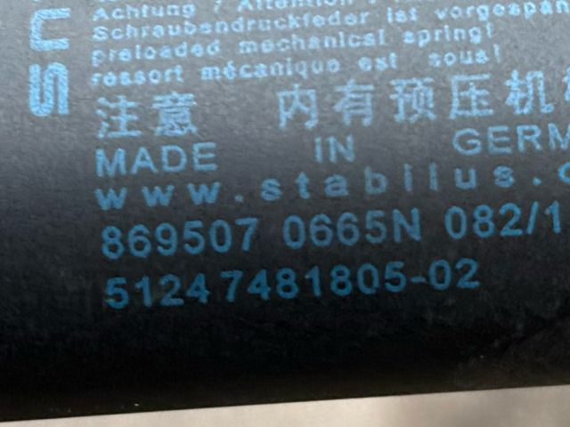 bontott BMW X1 Gázrugós Kitámasztó Teleszkóp Csomagtérajtó Bal