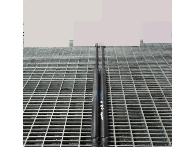 bontott BMW X1 Gázrugós Kitámasztó Teleszkóp Csomagtérajtó (Pozíciófüggetlen)