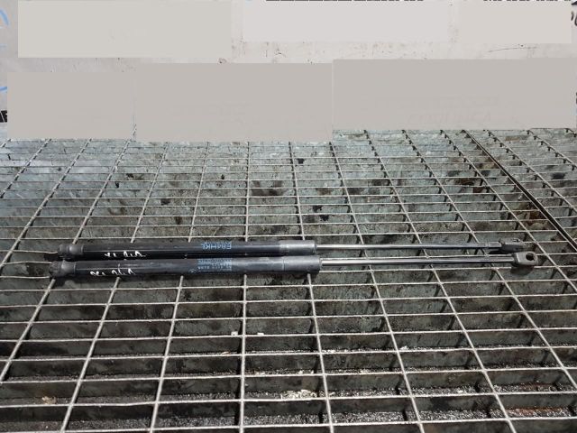 bontott BMW X1 Gázrugós Kitámasztó Teleszkóp Csomagtérajtó (Pozíciófüggetlen)