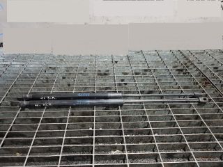 bontott BMW X1 Gázrugós Kitámasztó Teleszkóp Csomagtérajtó (Pozíciófüggetlen)