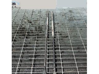 bontott BMW X1 Gázrugós Kitámasztó Teleszkóp Csomagtérajtó (Pozíciófüggetlen)