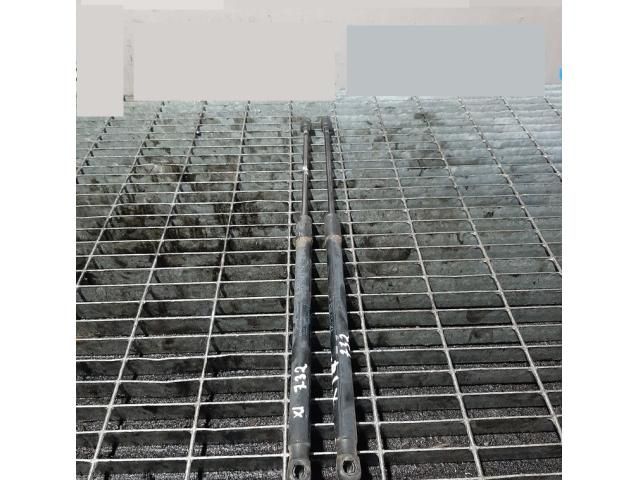 bontott BMW X1 Gázrugós Kitámasztó Teleszkóp Csomagtérajtó (Pozíciófüggetlen)