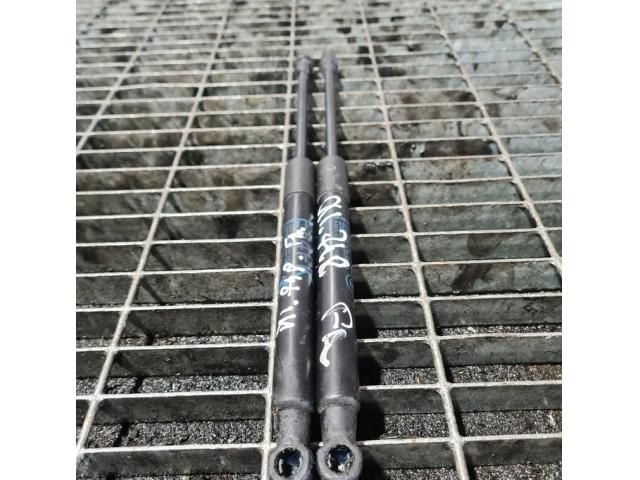 bontott BMW X1 Gázrugós Kitámasztó Teleszkóp Motorháztető