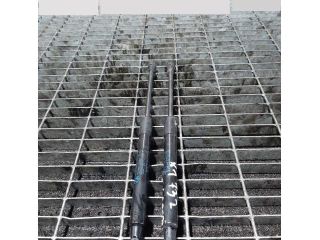 bontott BMW X1 Gázrugós Kitámasztó Teleszkóp Motorháztető